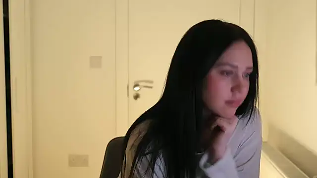 mira mmira online show from April 12, 9:42 pm