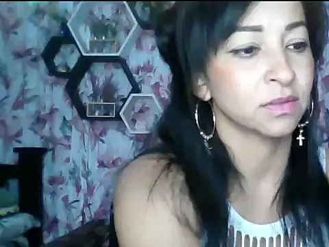 Snapshot of SusanCortez_ chatting on May 23, 7:51 pm SusanCortez online show from May 23, 7:51 pm