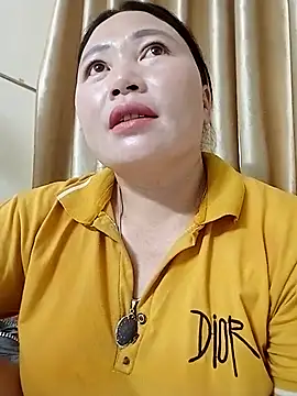 Lily Daisy online show from March 30, 11:17 pm