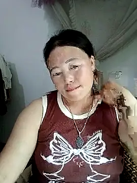 Lily Daisy online show from April 4, 7:06 am