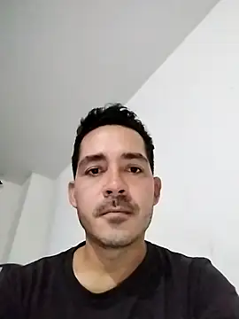 Gabriel leon33 online show from April 3, 10:41 pm