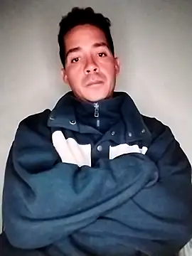 Gabriel leon33 online show from April 5, 6:32 am