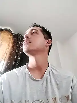 Gabriel leon33 online show from April 8, 6:52 pm