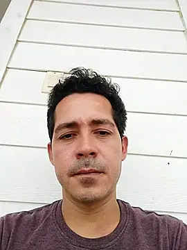 Gabriel leon33 online show from May 19, 8:15 pm