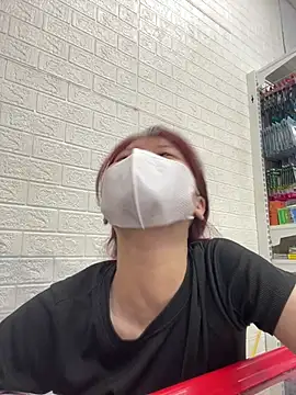 Bethiencute online show from April 22, 9:33 am