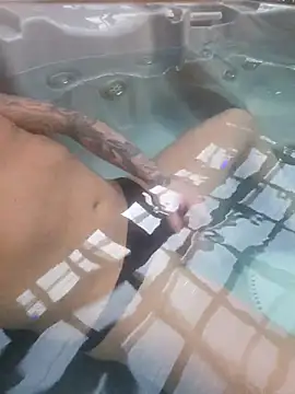 Cutecamboy4you online show from April 12, 1:49 pm