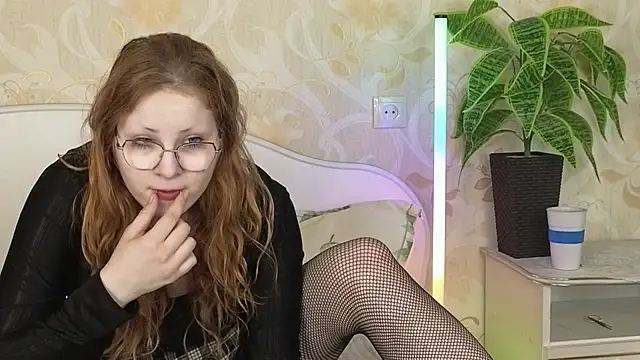 Sophie Starr online show from July 14, 4:06 am