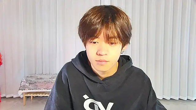 buding-001 online show from April 5, 6:10 am