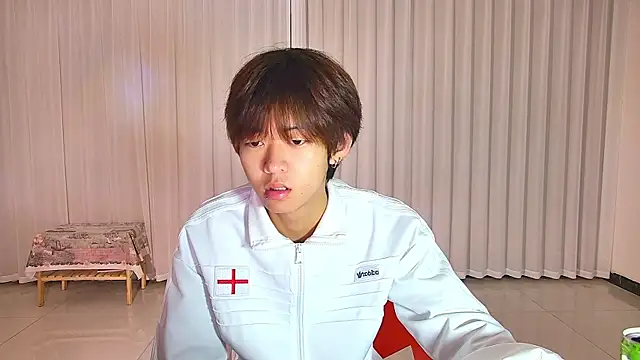 buding-001 online show from April 13, 1:00 am