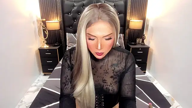 urasianhotfucker online show from April 18, 7:23 am