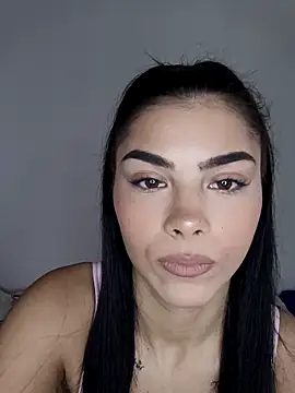 Crissdesire online show from April 16, 1:45 pm