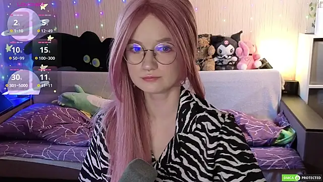 JulietFisher online show from April 13, 4:29 am