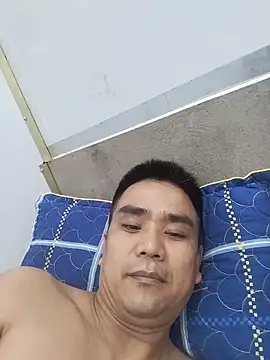 Snapshot of Tinh_love chatting on June 20, 2:42 pm Tinh love online show from June 20, 2:42 pm