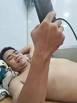 Snapshot of Tinh_love chatting on June 22, 12:13 pm Tinh love online show from June 22, 12:13 pm