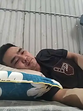 Snapshot of Tinh_love chatting on July 5, 1:23 am Tinh love online show from July 5, 1:23 am