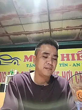 Snapshot of Tinh_love chatting on July 6, 3:03 pm Tinh love online show from July 6, 3:03 pm