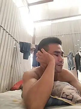Snapshot of Tinh_love chatting on July 11, 2:47 am Tinh love online show from July 11, 2:47 am
