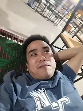 Snapshot of Tinh_love chatting on July 28, 2:35 pm Tinh love online show from July 28, 2:35 pm