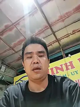 Snapshot of Tinh_love chatting on July 30, 1:32 pm Tinh love online show from July 30, 1:32 pm