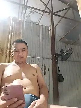 Snapshot of Tinh_love chatting on August 3, 11:37 am Tinh love online show from August 3, 11:37 am