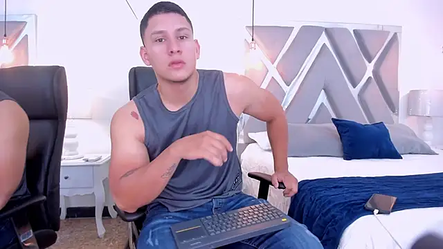 Chriss Diamond online show from April 3, 7:56 pm