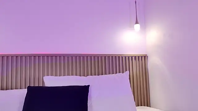 Aly leee online show from April 13, 12:21 pm