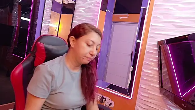 Julietta mx online show from April 14, 1:28 pm