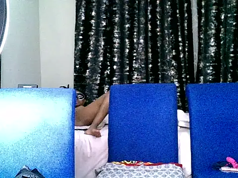 BustyBUNNYWORXXX online show from April 13, 11:10 pm