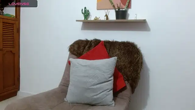 ivanna dl online show from April 18, 1:09 am