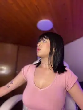 Violetaa pink18 online show from April 15, 1:51 pm