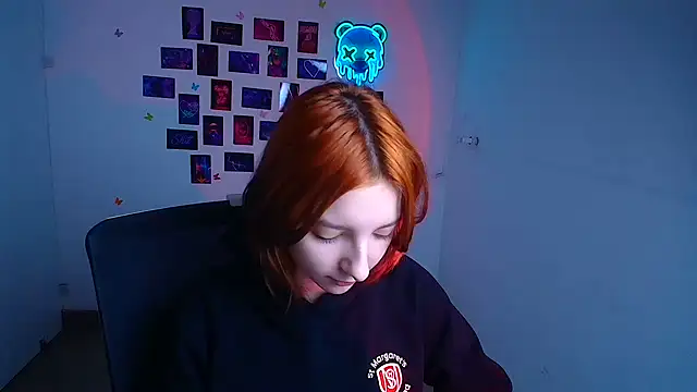 Butterfly Milly online show from April 11, 6:29 am