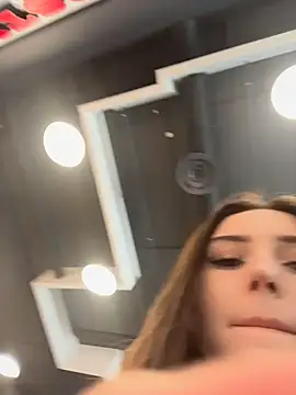 AnitaFly online show from April 2, 10:57 am