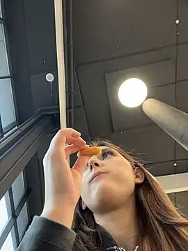 AnitaFly online show from April 5, 11:07 am