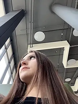 AnitaFly online show from April 14, 11:05 am