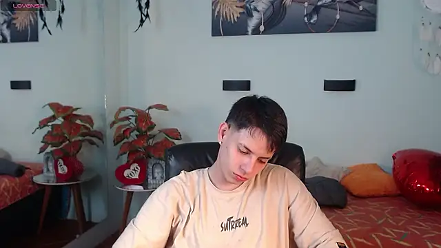 RoaSexi25 online show from March 28, 3:28 am