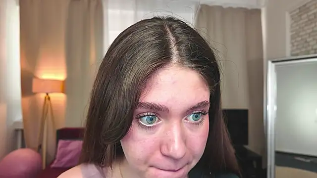 SunnyBloss online show from April 8, 1:22 pm