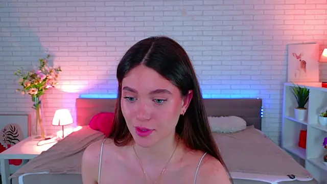 SunnyBloss online show from April 18, 2:54 pm