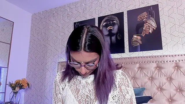 ValeAlvarez  online show from April 10, 3:50 pm