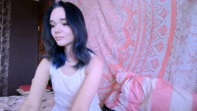 baby onface online show from April 12, 8:19 am