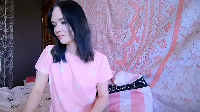 baby onface online show from April 17, 8:50 am