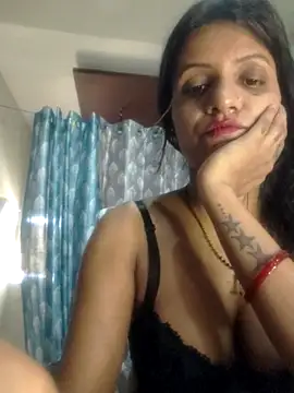 Snapshot of khushi_ji00 chatting on June 18, 9:25 am khushi ji00 online show from June 18, 9:25 am