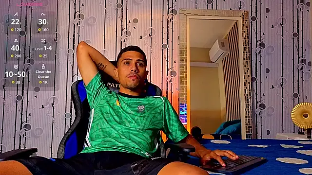 Charlies Fox online show from April 15, 7:21 pm