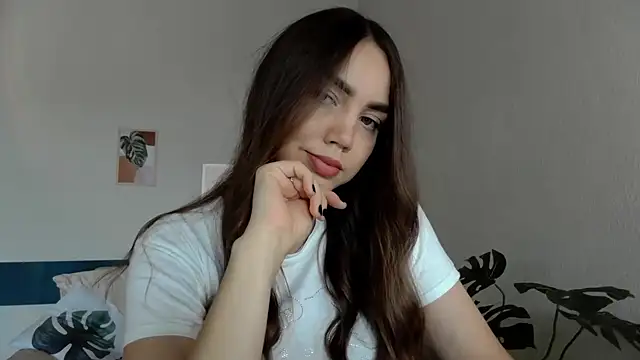Snapshot of NebulaaHaven chatting on June 2, 3:58 pm NebulaaHaven online show from June 2, 3:58 pm