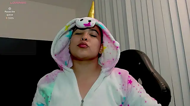 AfroditaVega  online show from April 17, 6:00 pm