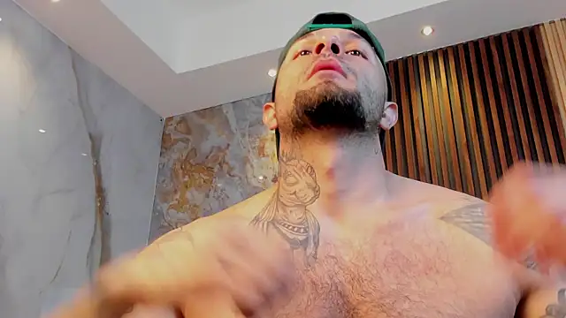 NICK OWEEN26 online show from April 6, 6:09 pm