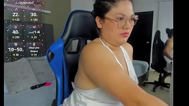 madison abril online show from April 1, 1:41 pm