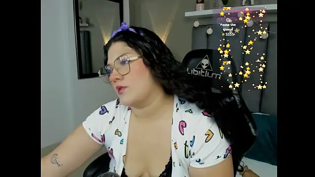 madison abril online show from April 10, 2:50 am