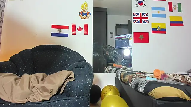 Snapshot of Benjamin_lich chatting on July 20, 12:40 pm Benjamin lich online show from July 20, 12:40 pm