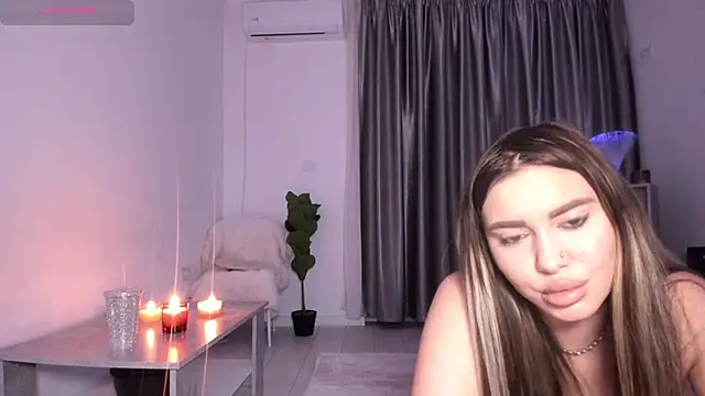 ArinaRave online show from April 7, 7:25 pm