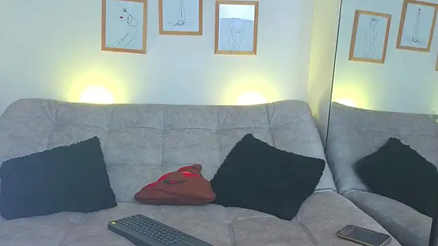 CharlotteCopper  online show from April 10, 10:53 am